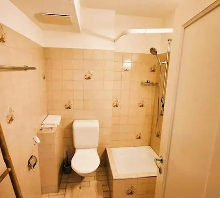 Large Center With Balcony Alt - Self Checkin Appartement Zürich