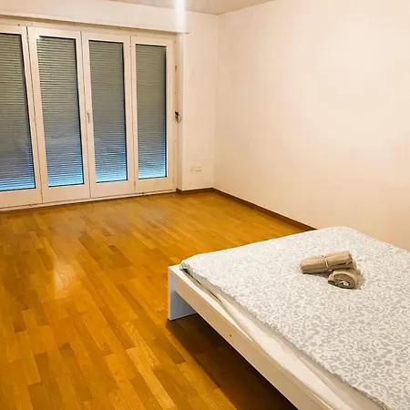 3 Center With Balcony Alt 155 & Kars Zurich