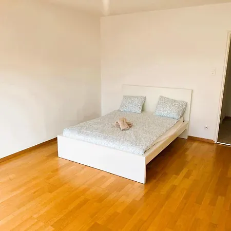 3 Center With Balcony Alt 155 & Kars Apartment Zurich