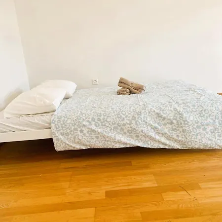 3 Center With Balcony Alt 155 & Kars Apartment *
